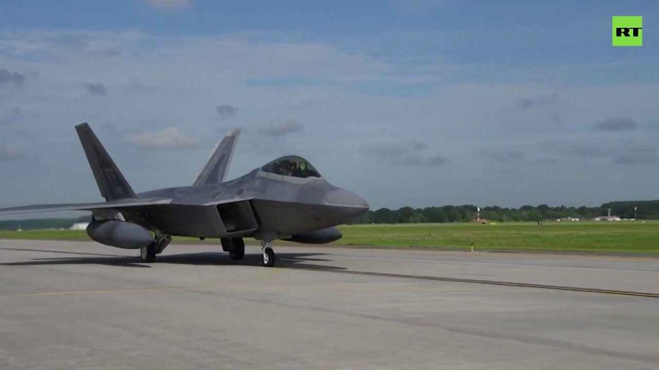 US Military Sends F-22 Show Of Strength To Qatar Amid Iranian Tension ...